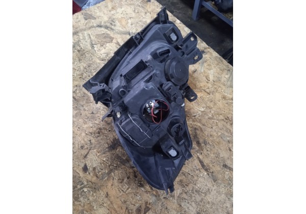 Фара передня права Renault Clio 3, 2005-2009, 8200261612, 89900162 *